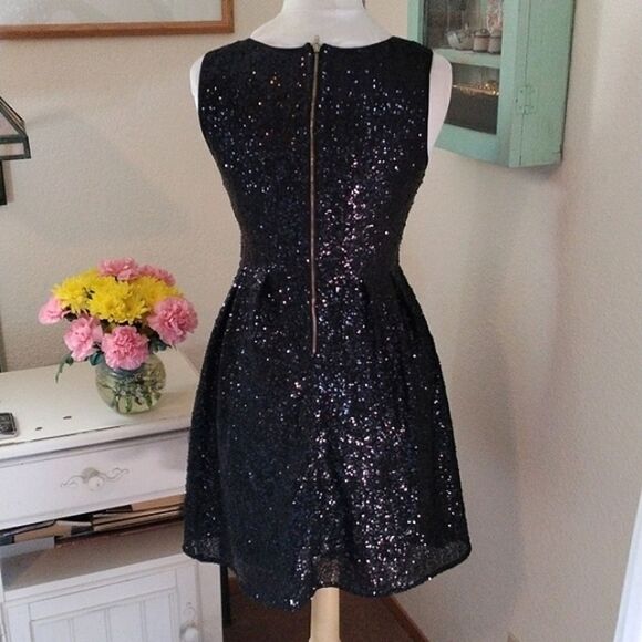 ISSI Sparkly Black Dressy Dress - Picture 5 of 10